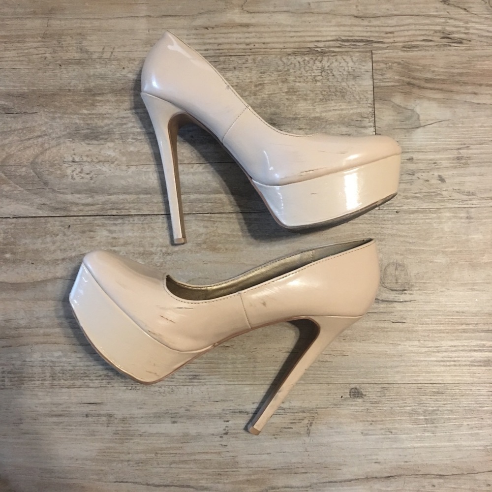 Amanda Heels - Picture 3 of 3